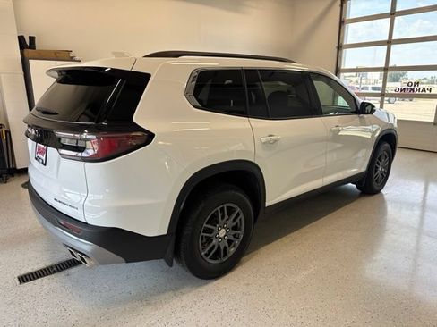 Used 2026 GMC Acadia Elevation w/ LPO, Floor Liner Package AWD/4WD image 7