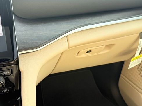 New 2025 Jeep Grand Cherokee L Limited image 42