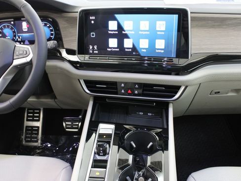 New 2026 Volkswagen Atlas SEL Premium R-Line image 22