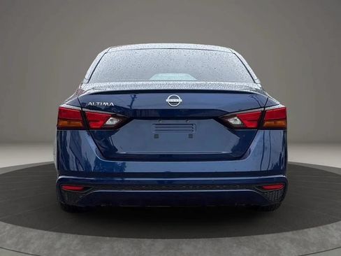 Used 2024 Nissan Altima 2.5 S FWD image 5