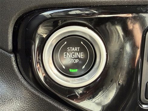 Used 2022 Chevrolet Silverado 1500 RST image 22