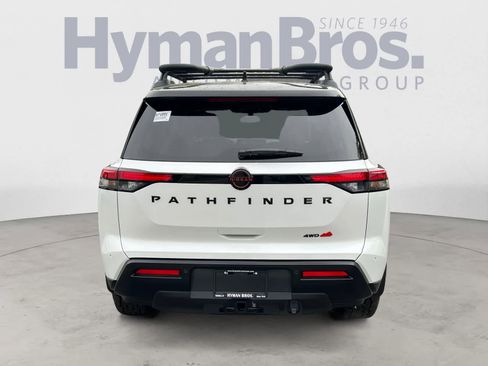 New 2026 Nissan Pathfinder Rock Creek AWD/4WD image 4
