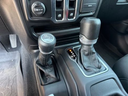 Used 2023 Jeep Wrangler Sport AWD/4WD image 11