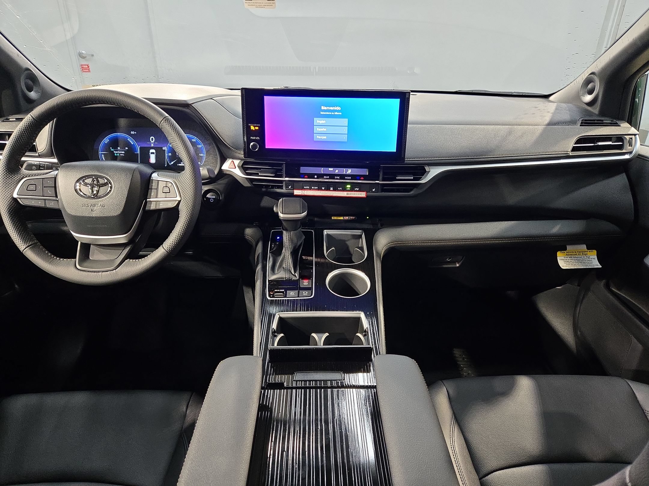 New 2026 Toyota Sienna XLE Woodland Edition AWD/4WD image 9
