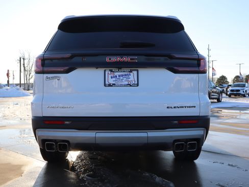 Used 2025 GMC Acadia Elevation image 6
