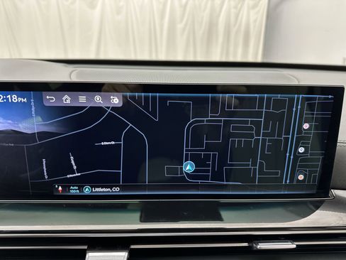 Certified 2025 Genesis GV80 2.5T Standard AWD/4WD image 18