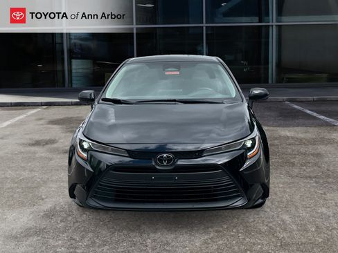 Used 2024 Toyota Corolla LE FWD image 11