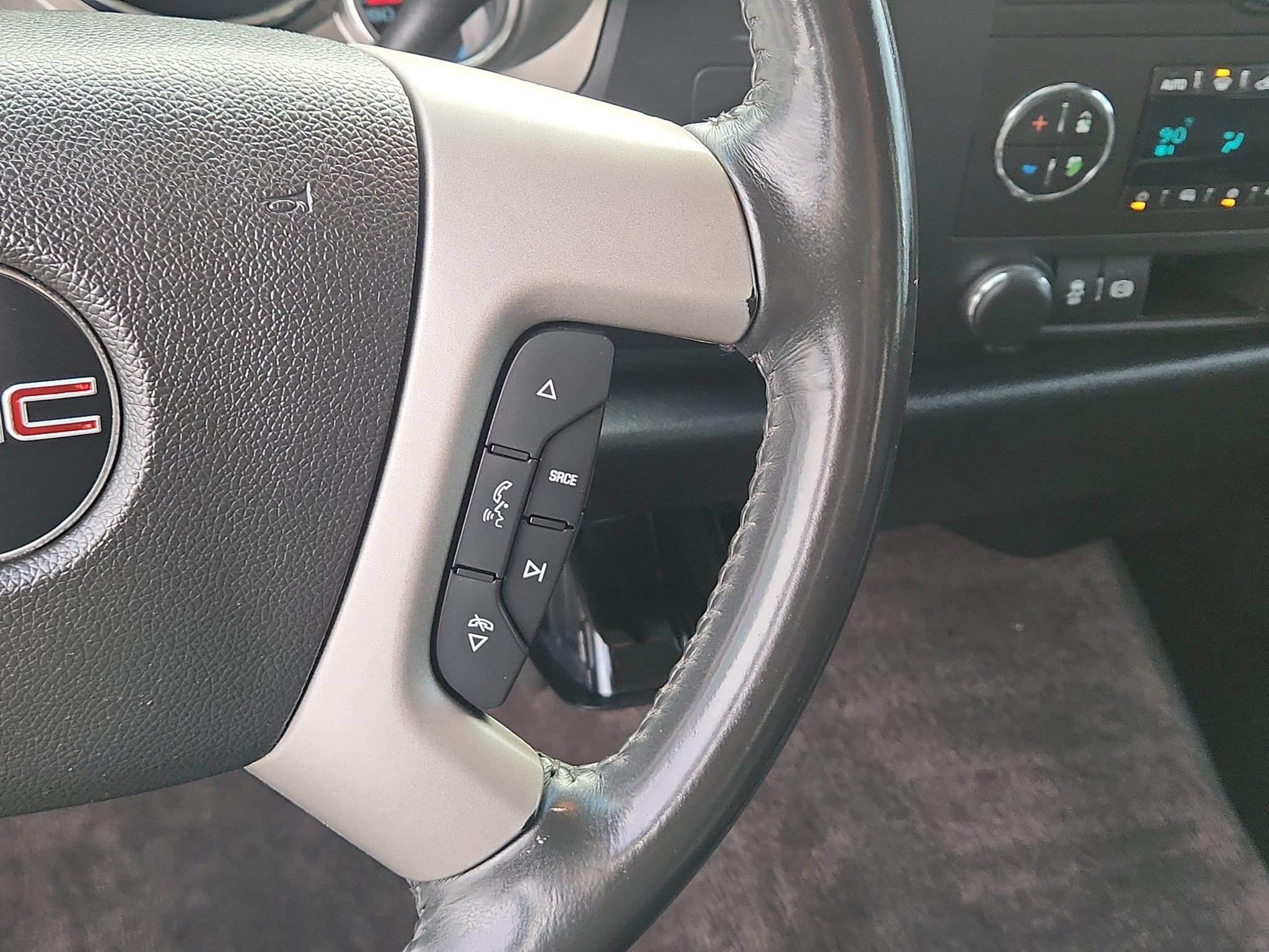 Used 2012 GMC Sierra 2500 SLE w/ SLE Preferred Package AWD/4WD image 14