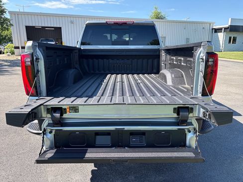 New 2026 GMC Sierra 2500 4x4 Crew Cab Denali Ultimate image 50