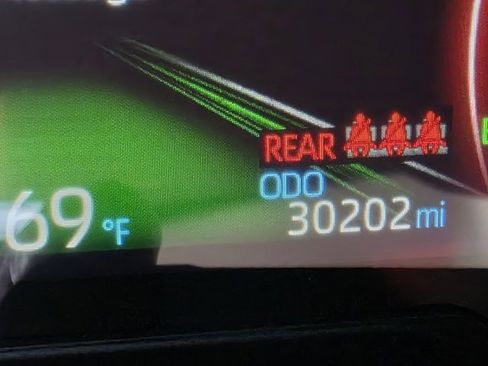 Used 2023 Toyota RAV4 XLE Premium image 18