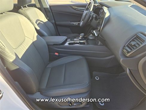 Certified 2025 Lexus NX 250 FWD image 18
