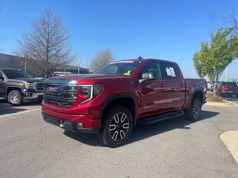 Used 2024 GMC Sierra 1500 AT4 w/ AT4 Premium Package AWD/4WD image 3