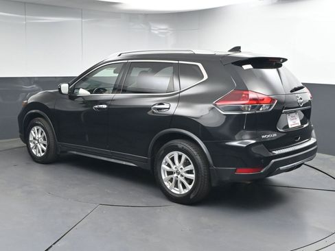 Used 2020 Nissan Rogue SV image 5