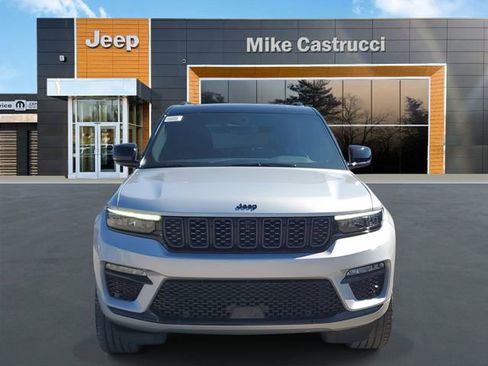 New 2025 Jeep Grand Cherokee Summit w/ Obsidian Package image 2