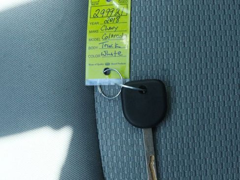 Used 2018 Chevrolet Colorado W/T w/ WT Convenience Package RWD image 57