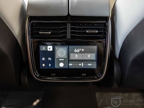 Used 2023 Rivian R1S Launch Edition image 37