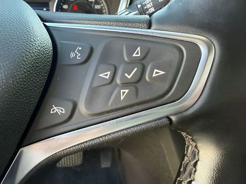 Used 2024 Chevrolet Equinox LT FWD image 37
