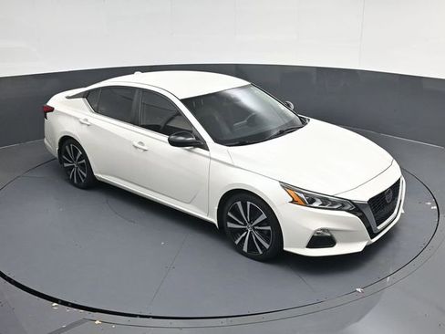 Used 2020 Nissan Altima 2.5 SR image 38