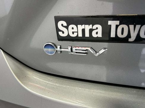 Used 2026 Toyota Camry SE FWD image 11