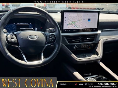 Used 2025 Ford Explorer Platinum w/ LUX Leather Package AWD/4WD image 34