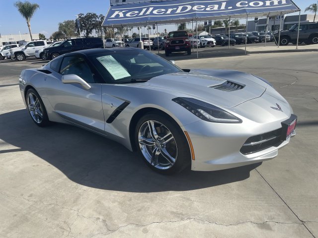 Used 2016 Chevrolet Corvette Stingray Coupe w/ 3LT Preferred Equipment Group RWD image 2