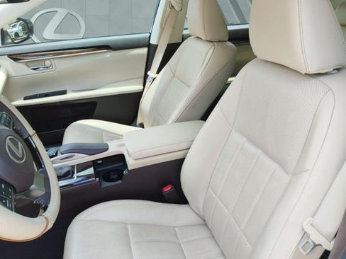 Used 2018 Lexus ES 350 w/ Luxury Package w/Wood Trim FWD image 7