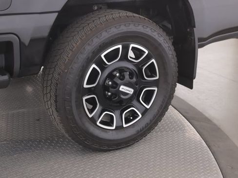 Used 2026 Ford F250 Platinum AWD/4WD image 14