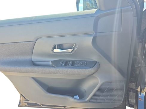 New 2026 Nissan Kicks SV w/ SV Premium Package image 17