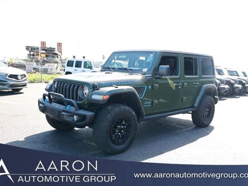 Used 2023 Jeep Wrangler Unlimited Rubicon 4xe image 1