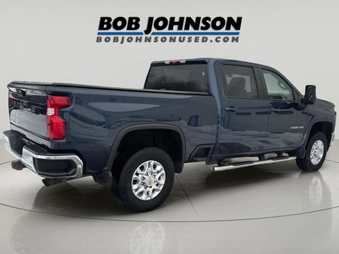 Used 2021 Chevrolet Silverado 2500 LT w/ Convenience Package image 7