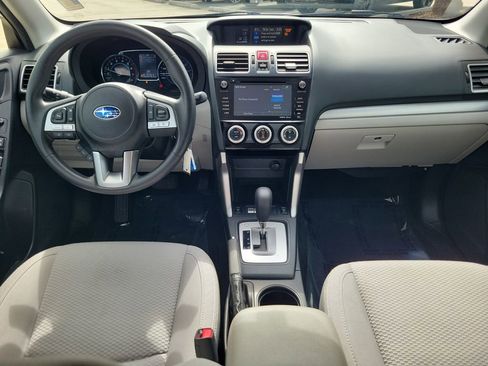 Used 2017 Subaru Forester 2.5i Premium image 18