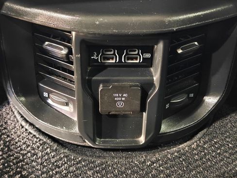 Used 2020 RAM 2500 Laramie AWD/4WD image 38
