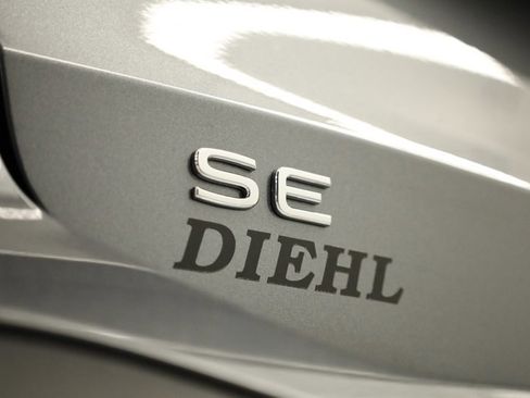 New 2026 Volkswagen Taos SE image 38