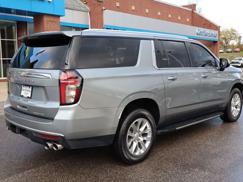 Used 2023 Chevrolet Suburban Premier image 39