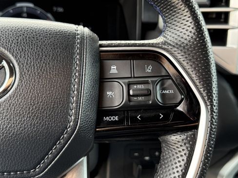 Used 2024 Toyota Tundra Platinum image 23