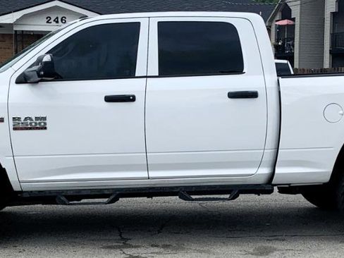 Used 2015 RAM 2500 Tradesman w/ Chrome Appearance Group AWD/4WD image 2