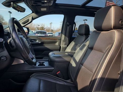 Used 2021 Chevrolet Tahoe Premier w/ Premium Package image 10