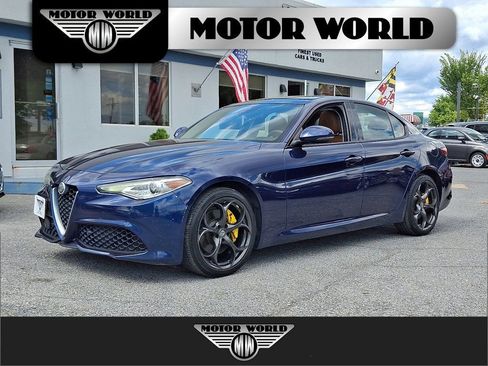 Used 2017 Alfa Romeo Giulia Ti w/ TI 19" Sport Package image 1