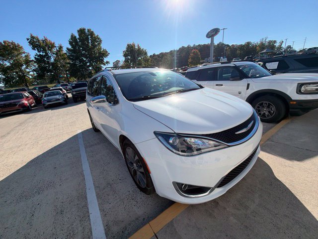 Used 2017 Chrysler Pacifica Limited FWD image 9