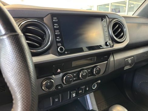 Used 2023 Toyota Tacoma TRD Off-Road AWD/4WD image 18
