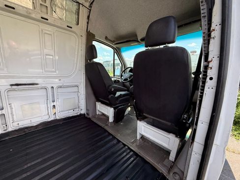 Used 2008 Dodge Sprinter 2500 RWD image 28