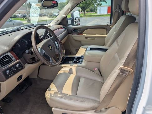Used 2013 Chevrolet Silverado 3500 LTZ AWD/4WD image 15