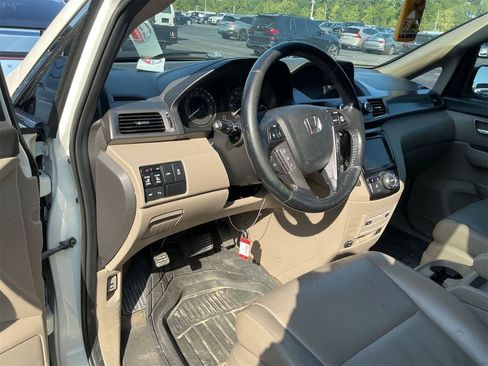 Used 2014 Honda Odyssey Touring image 11