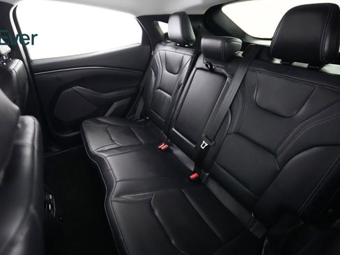 Used 2025 Ford Mustang Mach-E Premium image 24