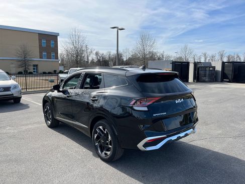 Used 2025 Kia Sportage SX image 7