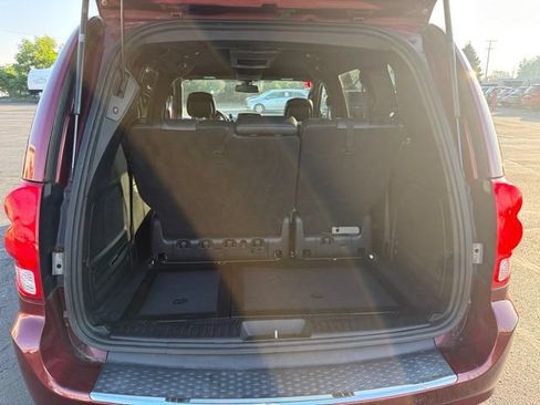 Used 2019 Dodge Grand Caravan GT FWD image 12