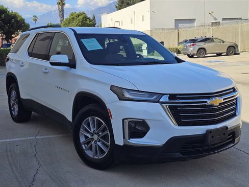 Used 2022 Chevrolet Traverse LT AWD/4WD image 3