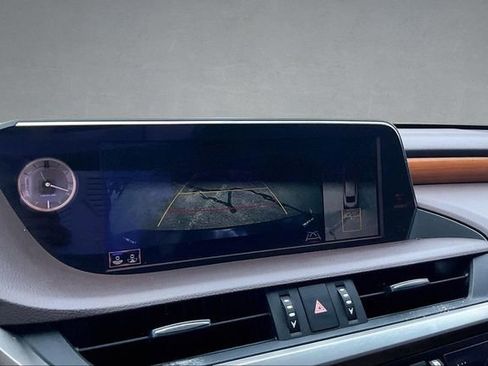 Used 2019 Lexus ES 350 Ultra Luxury w/ Accessory Package FWD image 21