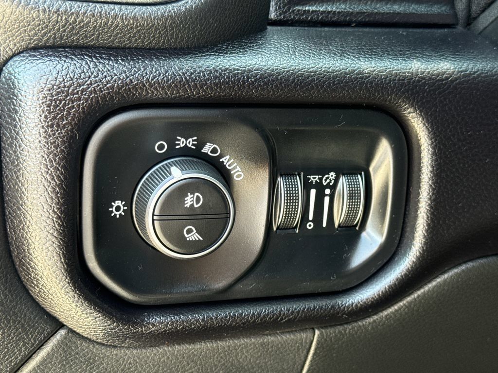 Used 2021 RAM 2500 Laramie w/ Night Edition AWD/4WD image 23