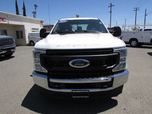 Used 2021 Ford F250 XL image 3